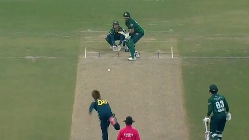 Aussies suffer worst ever T20I defeat