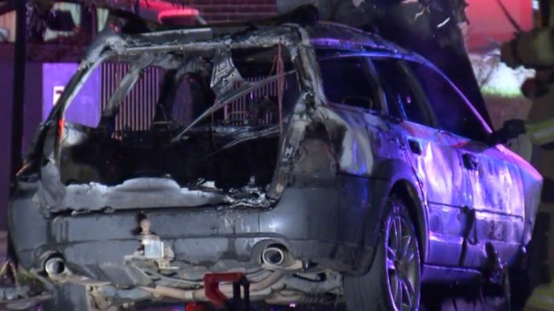 Arsonists on the run after Melbourne home attack