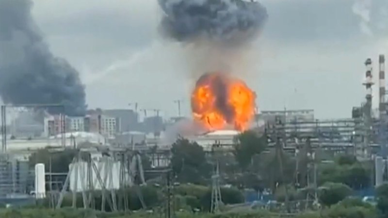Ukraine launches major attack on Russia