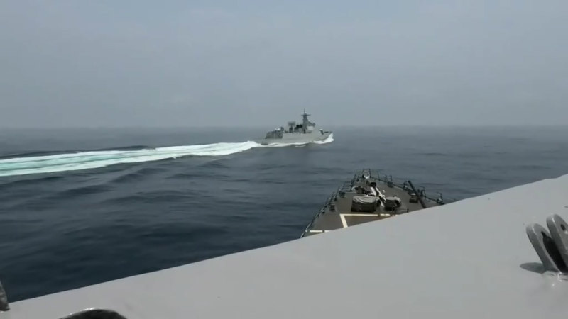ABD Donanması, Çin muhripiyle 'güvensiz' yakın görüşme videosunu yayınladı
