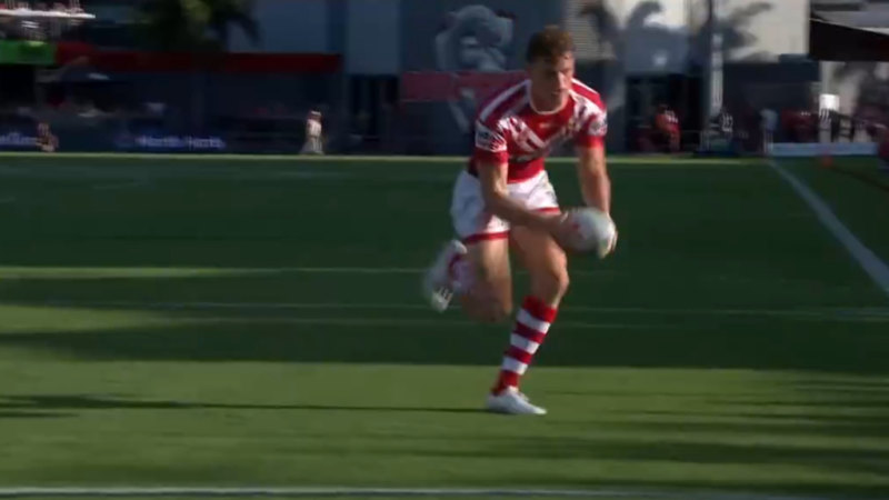 Dolphins flyer finishes off slick try