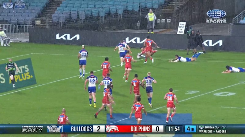 Isaako scores in the corner