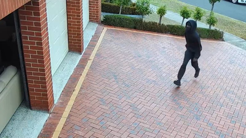 Police hunt hooded man over Melbourne break-in