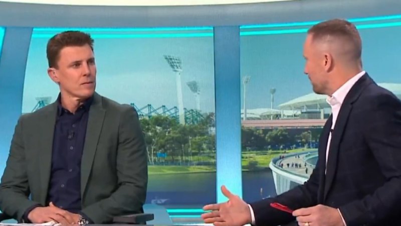 Lloyd's pointed advice for struggling star Bomber