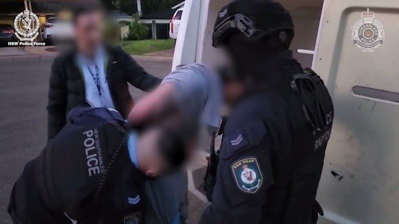 Men extradited from NSW to Queensland to face deprivation of liberty, extortion charges