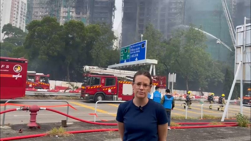 Incredible effort to extinguish the Hong Kong high-rise fires