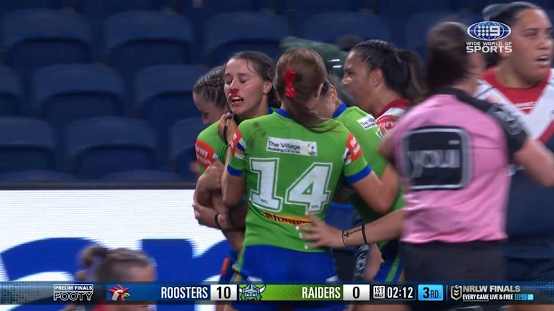 Bleeding Blackwell splits Roosters defence