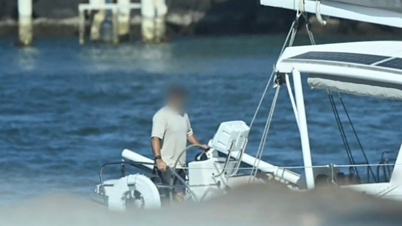 Police seize 200kg cocaine from catamaran along Queensland-NSW border