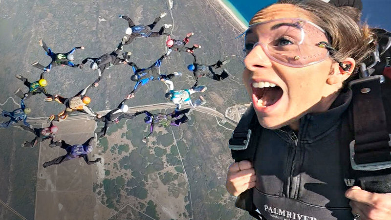 Thousands of skydivers attempt to break record