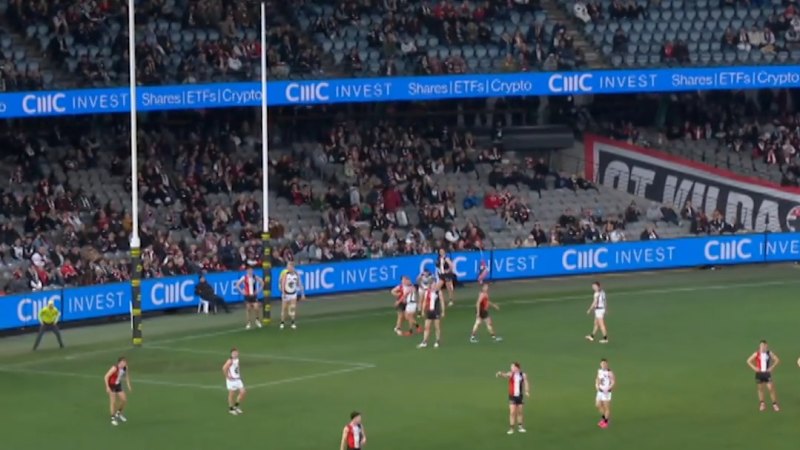 Carlton fans chant for Josh Fraser as final berth approaches
