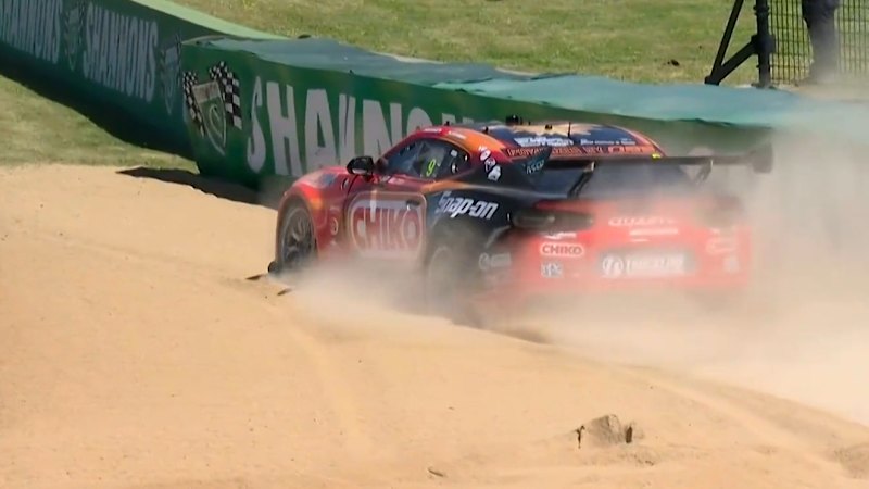 Cars hit the track in Bathurst
