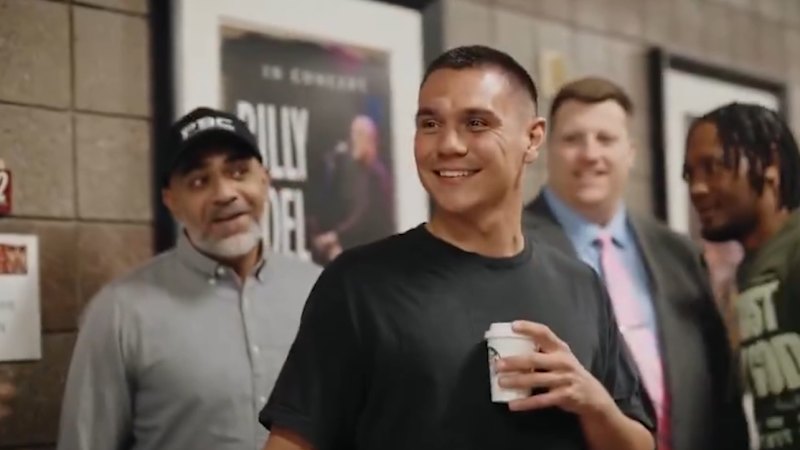 Tszyu snubbed for handshake by rival