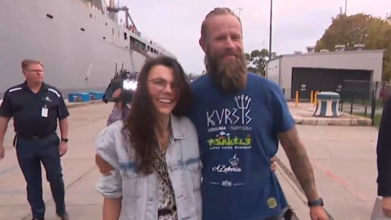 Rower caught in Cyclone Alfred reunited with family