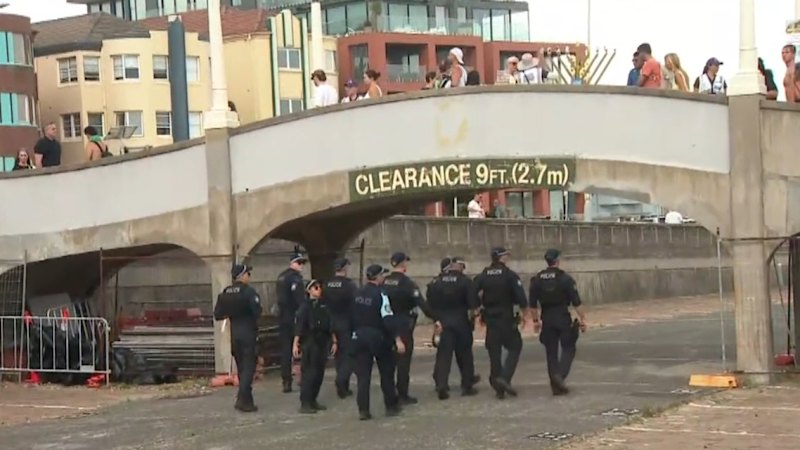 Fate of Bondi footbridge to be decided