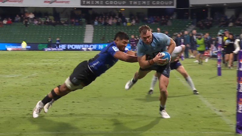 Lancaster scores spectacular match winner
