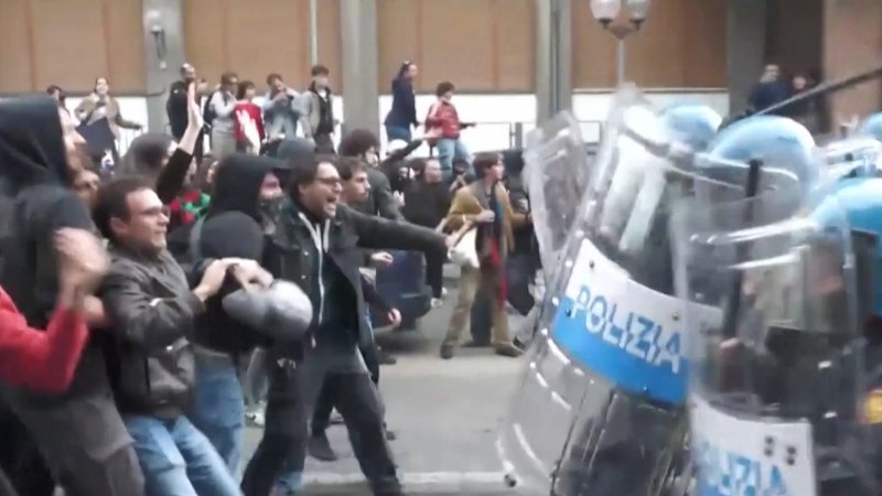 Nearly 1000 protesters arrested in France