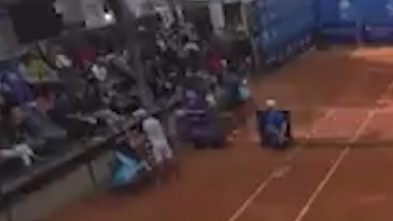 US athlete takes aim at umpire