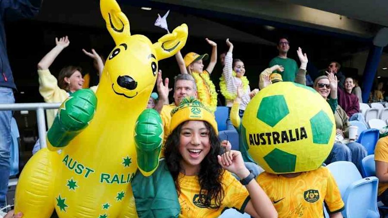 Socceroos fever takes over with stunning start to World Cup