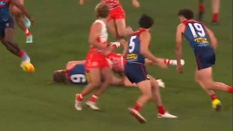 Swans captain in trouble for awkward bump