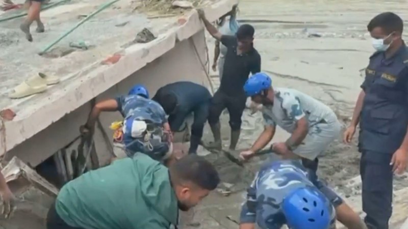Survivors found in tunnel in Nepal