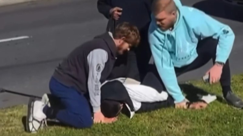 Man charged with murder after alleged assault of elderly man walking in Sydney