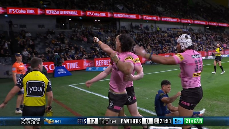 McLean scores freakish try in the corner