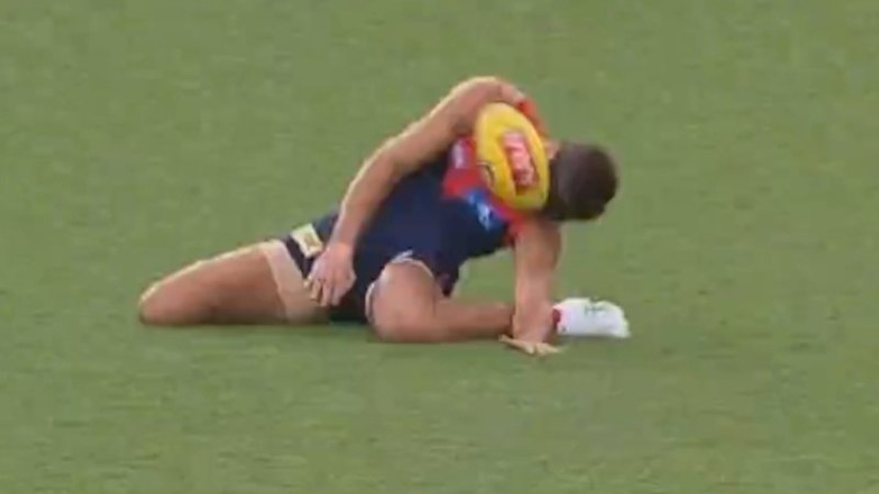 Strategic updates regarding 'Bit of trouble': Kentfield cops a brutal knock