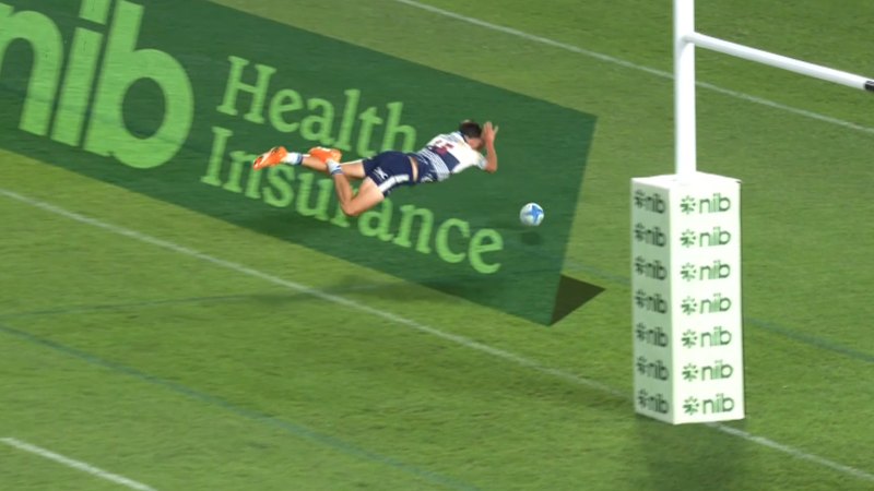 Spencer scores spectacular first Blues try