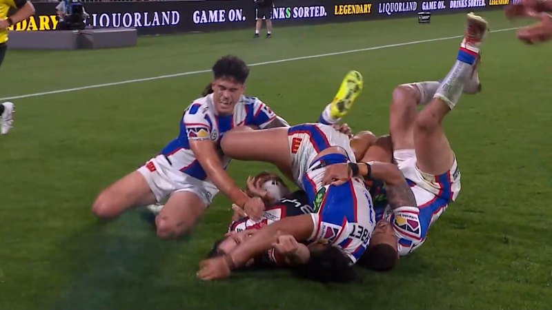 Smith muscles over to level the scores