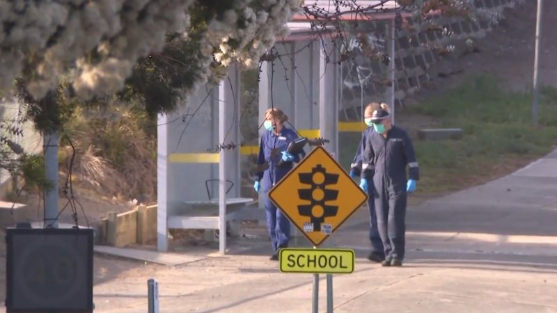 Man found dead in the middle of Melbourne road