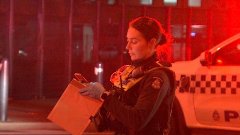 Man found dead outside Melbourne pub