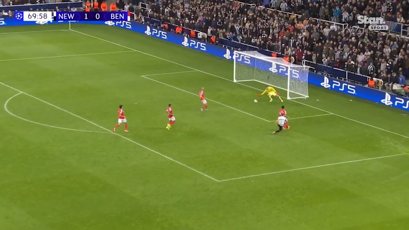 Pope launches rare goalkeeper assist