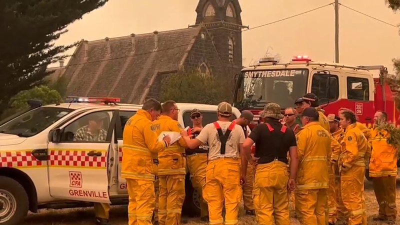 Five homes lost in blaze in Victoria’s west