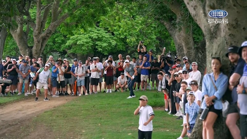 Young fan in awe of Min Woo's 'ridiculous' shot