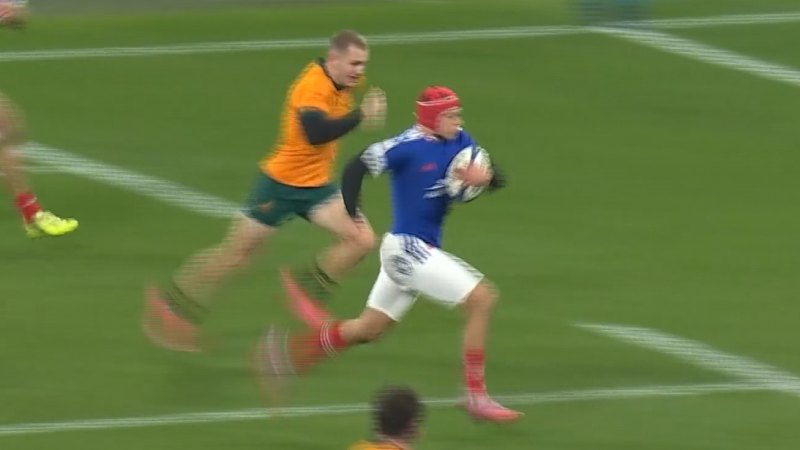 Louis Bielle-Biarrey s sijajnim individualnim prodorom popeljal Francijo v vodstvo