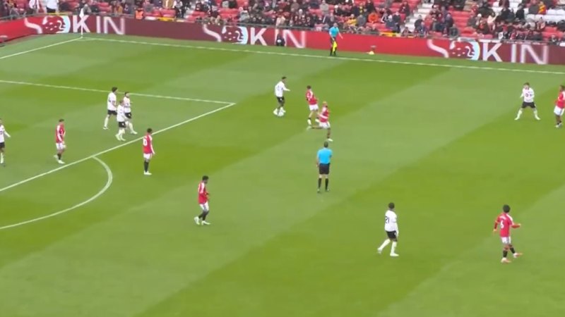 United booed off after another loss