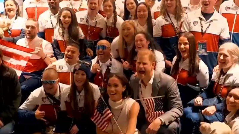 Prince Harry and Meghan Markle open Invictus Games in Canada