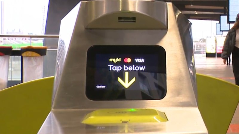 Tap-and-go travel a reality for Melbourne as trial begins