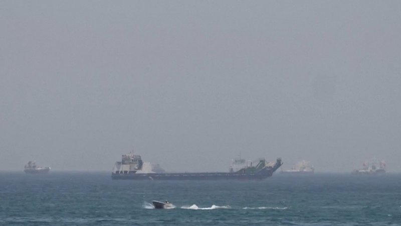 US ships transit Strait of Hormuz