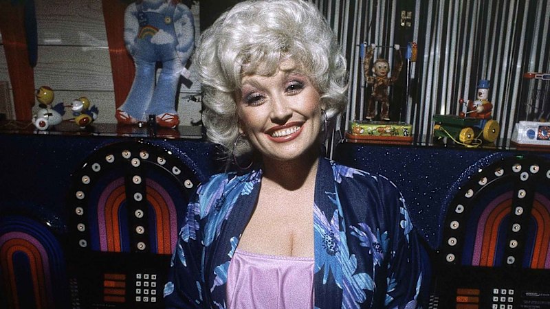 Dolly Parton dies at 80, family confirmation says