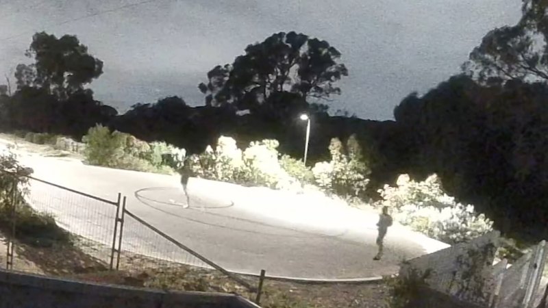 Police searching for duo after man shot in Perth