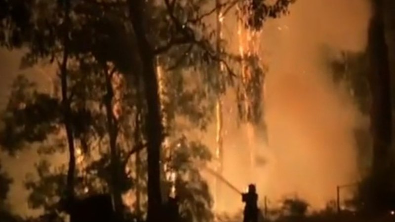 Major fires continue burning in the Otways