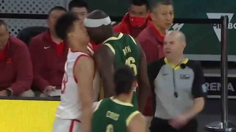Reath headbutts Chinese player