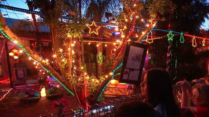 Family of late local legend keeps Christmas lights display up for 44th year