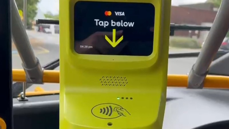 Trial for tap-and-go payments on Victorian public transport begins