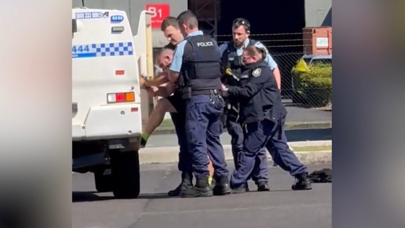 Man arrested at regional airport after alleged police assault in Ballina