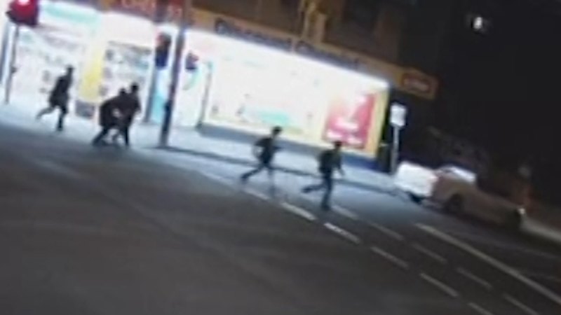Police hunt ute over attack on Jewish boys
