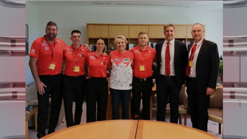 Fox Footy host's hot mic slip up