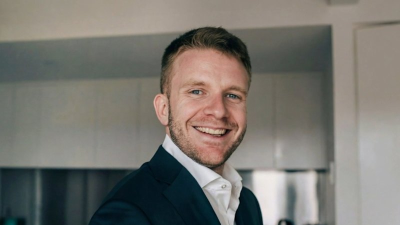 Labor figure dies in hospital weeks after alleged assault