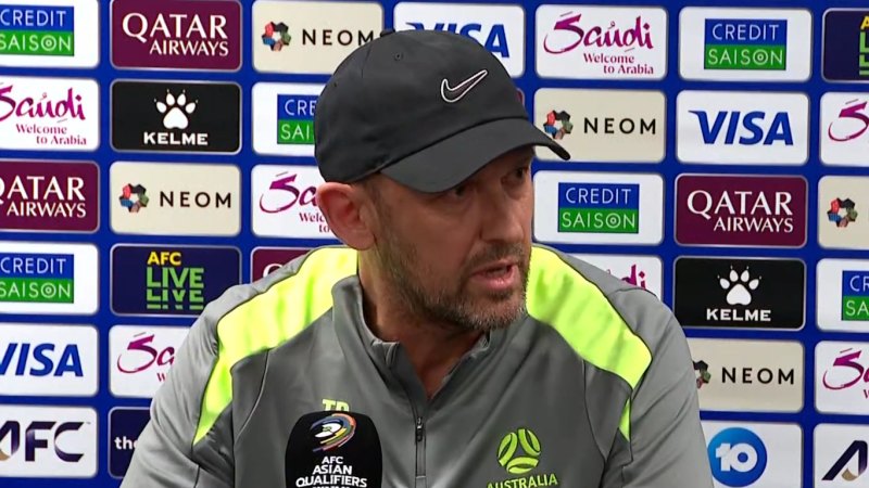 Popovic urges fans to hold team to high standards